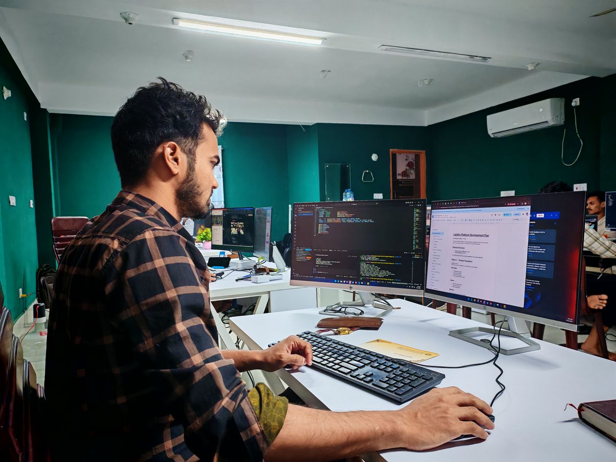Dart Inheritance for Beginners: Extends Made Simple Developer at a desk practicing Dart inheritance in an editor